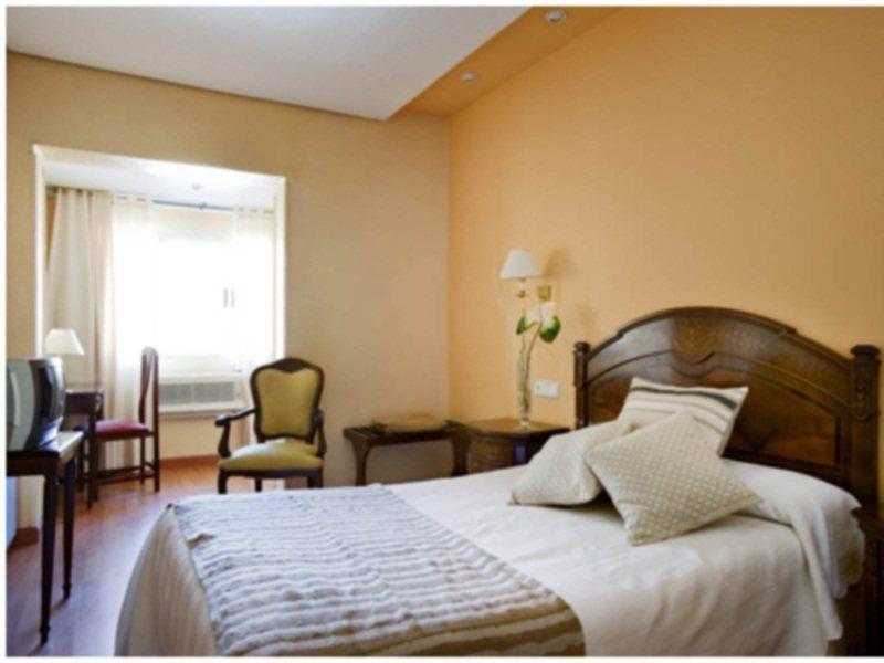 Hotel Roma Valladolid Buitenkant foto