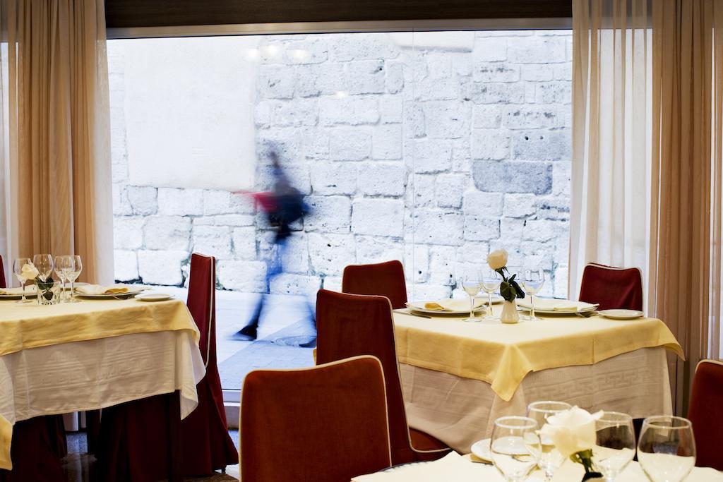 Hotel Roma Valladolid Buitenkant foto