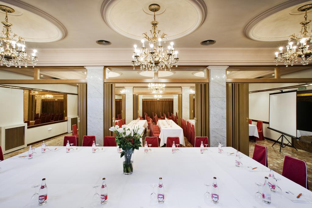 Hotel Roma Valladolid Buitenkant foto